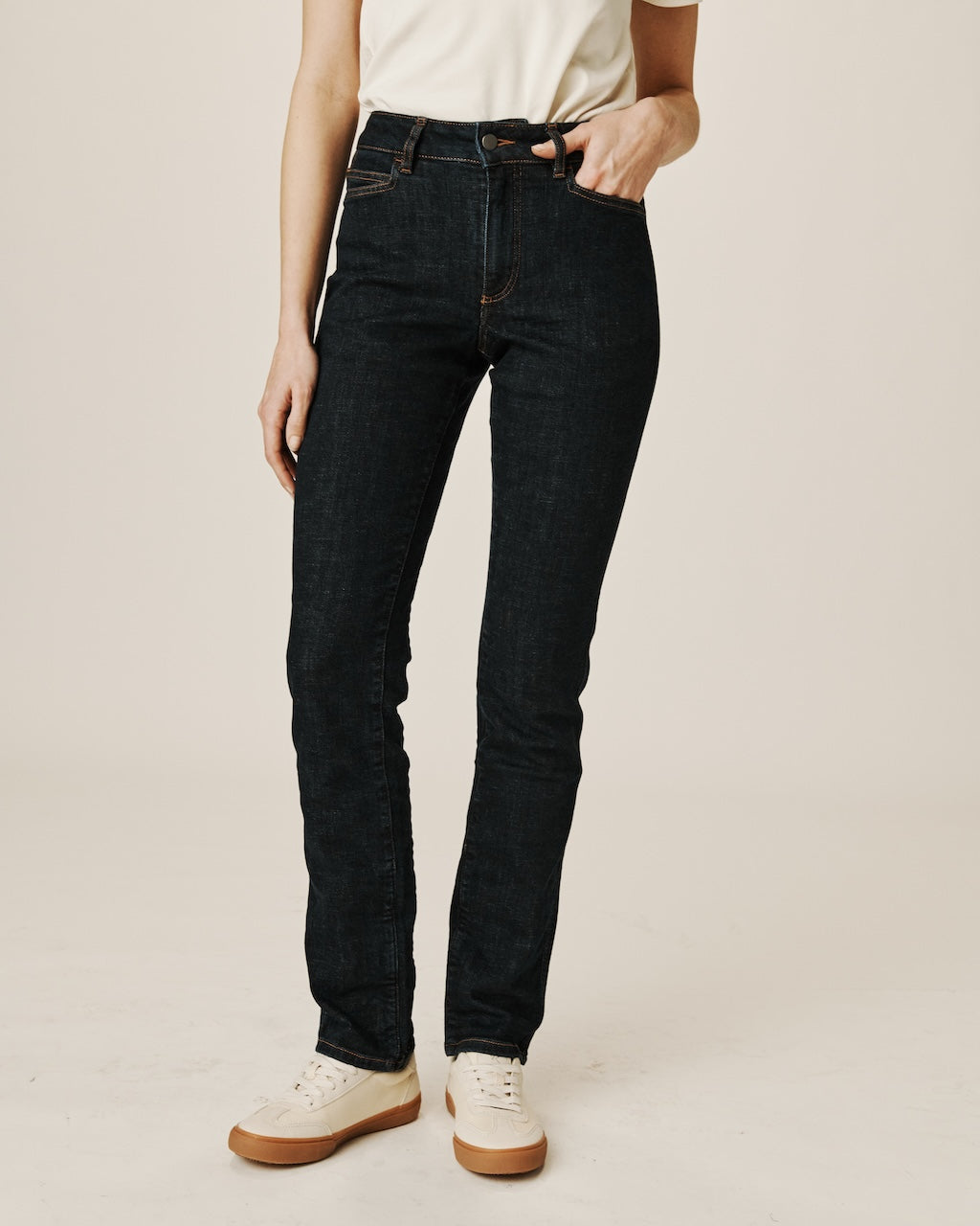002 Jeans | Indigo