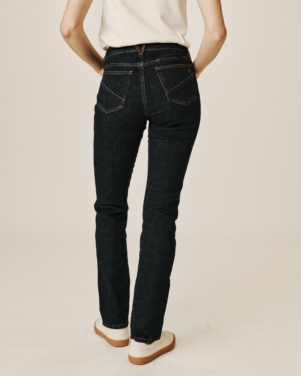 002 Jeans | Indigo