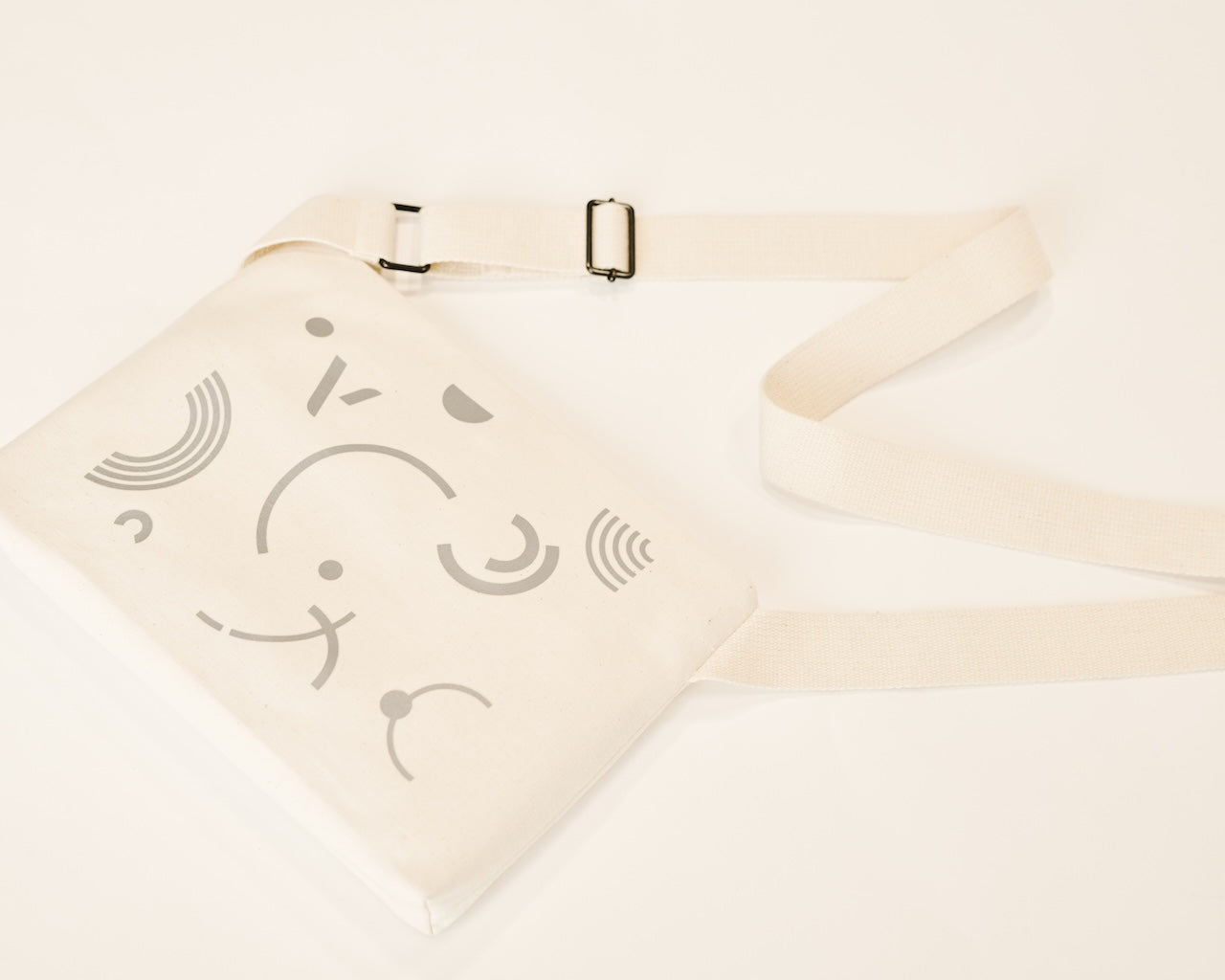 002 Musette Bag